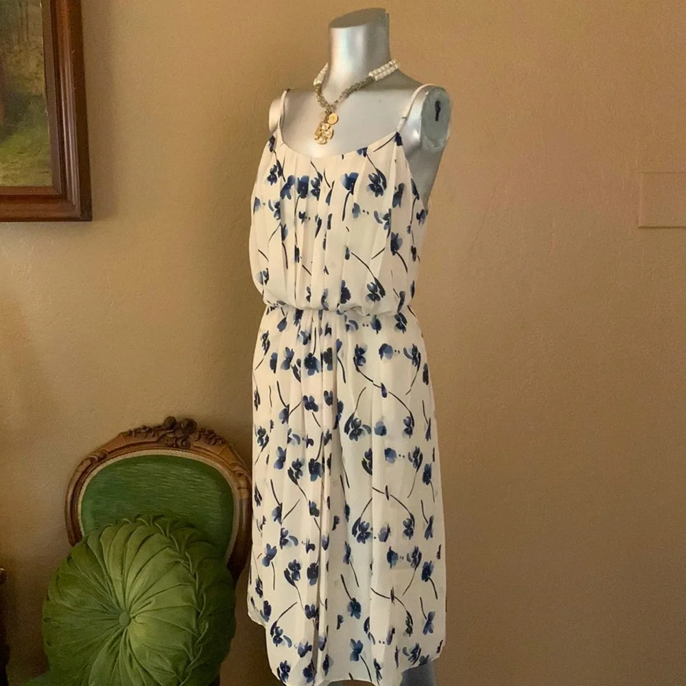 NWT French Strappy Floral Dress.  Sz M